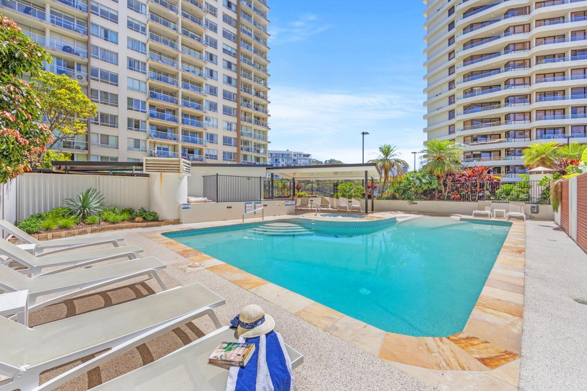 Burleigh Beach Tower Gold Coast Extérieur photo