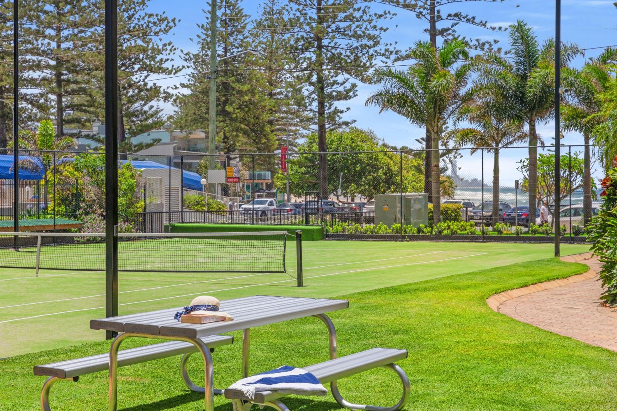Burleigh Beach Tower Gold Coast Extérieur photo